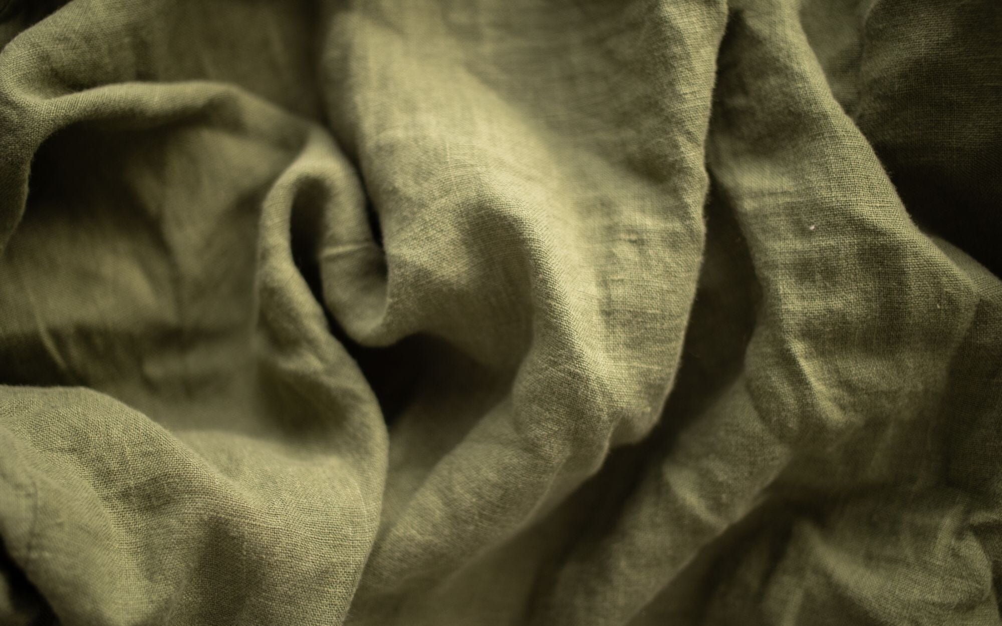 How to easily remove wrinkles from linen without damaging it? | SteamOne How to easily remove wrinkles from linen without damaging it? | SteamOne
