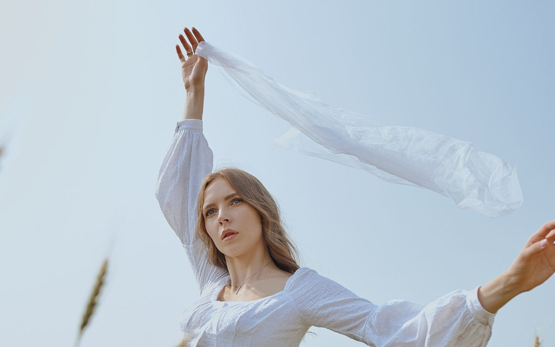 Fragile clothes: forget the iron | SteamOne Fragile clothes: forget the iron | SteamOne