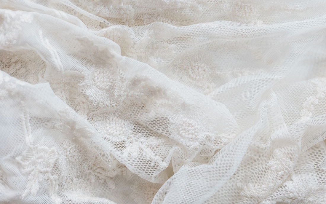 How to smooth out lace without damaging its delicacy? | SteamOne How to smooth out lace without damaging its delicacy? | SteamOne