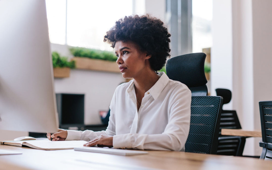 Retour au bureau : comment composer la tenue de travail parfaite pour l’automne ?